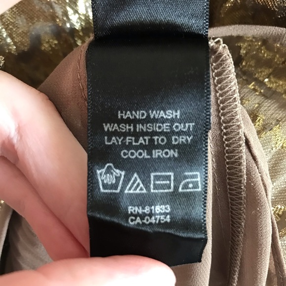 Kenneth Cole Gold Leaf Racer Back Tank Top Shimmer - Picture 7 of 8